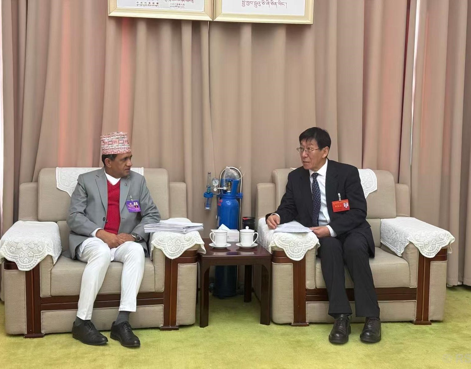 Nepali Consular General in Lhasa attends Xizang parliament session