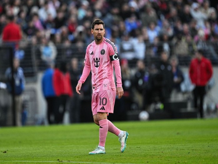 Messi hits 900 goals, joins Ronaldo in elite club