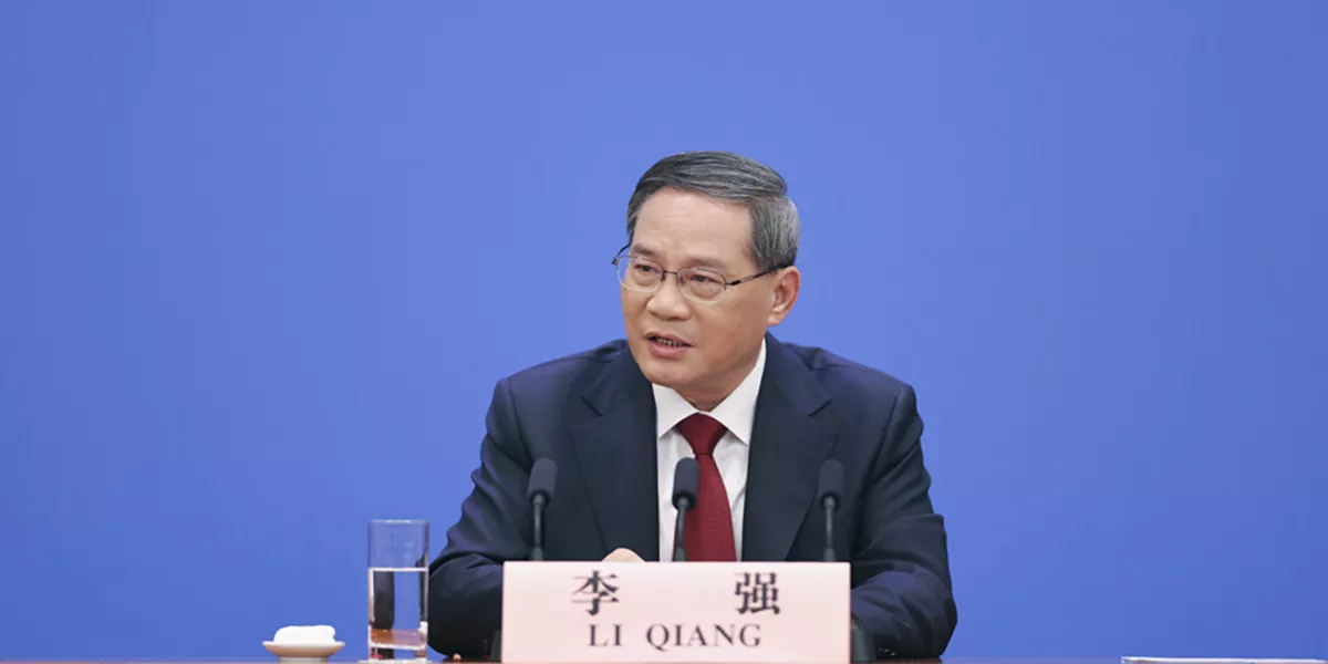 Premier Li Congratulates PM Shah, Pledges Stronger Bilateral Cooperation
