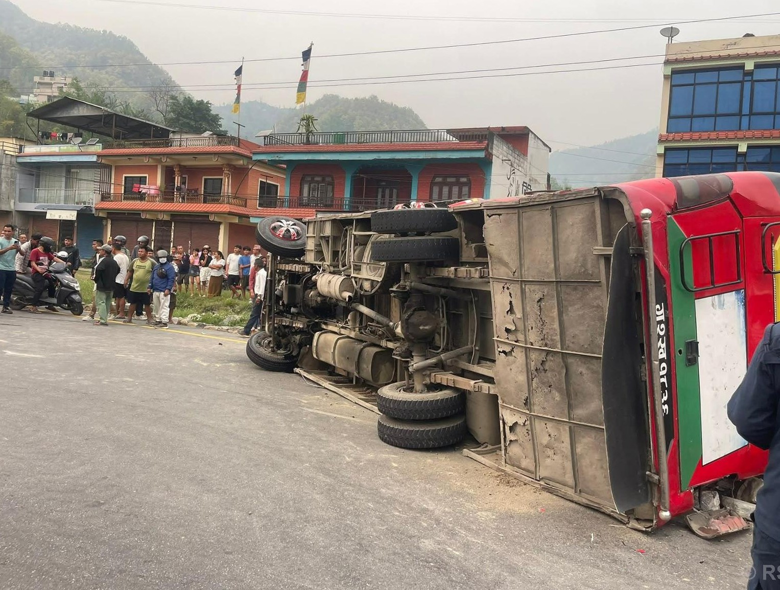 31 passengers injured in Tanahu bus accident