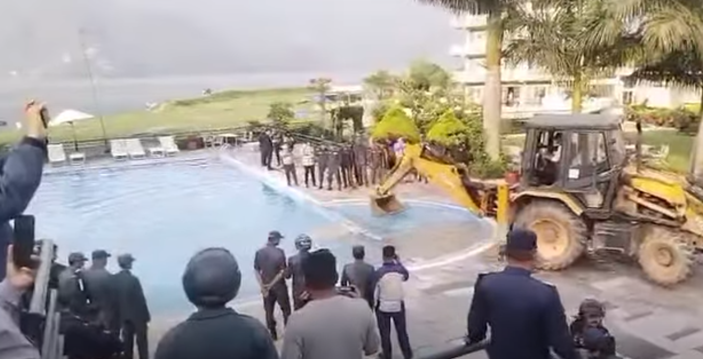 Demolition drive hits Phewa Lakeside