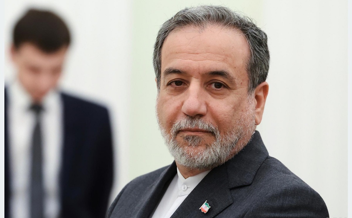 Iran offers to end chokehold on Strait of Hormuz and asks US to end blockade, officials say