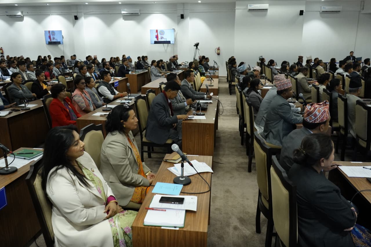 HoR session: UML calls attention of government, protesting over Oli’s and Lekhak’s arrest
