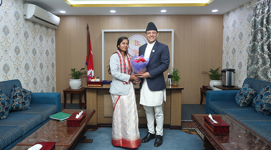 Deputy Speaker Thakur assumes office