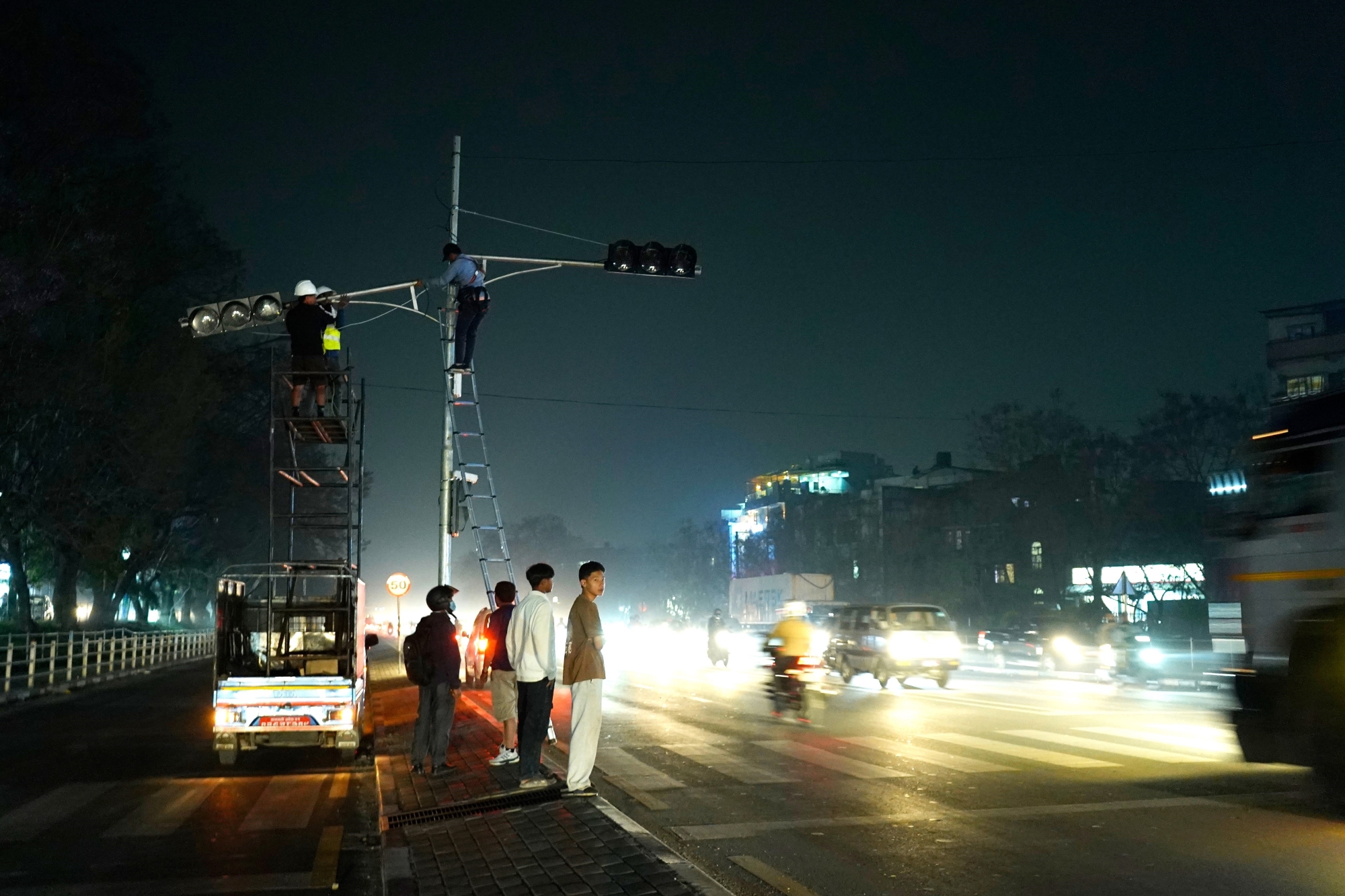 Community in road safety (shot of the week)