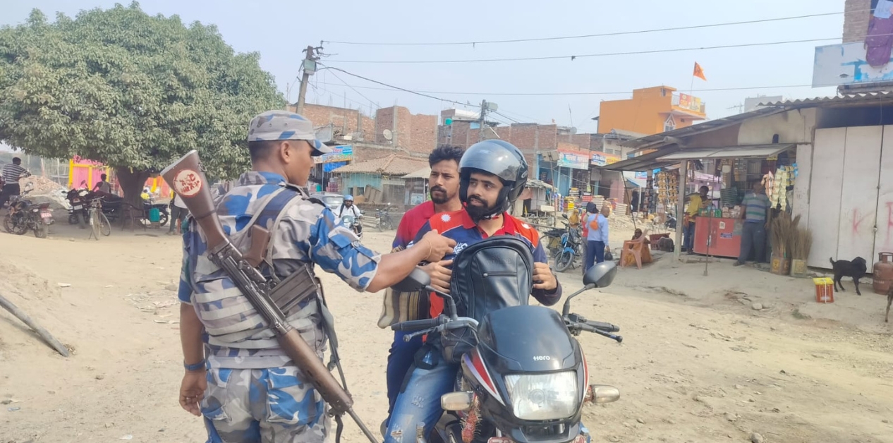 Nepal–India border residents hit by strict 100-rupee customs limit