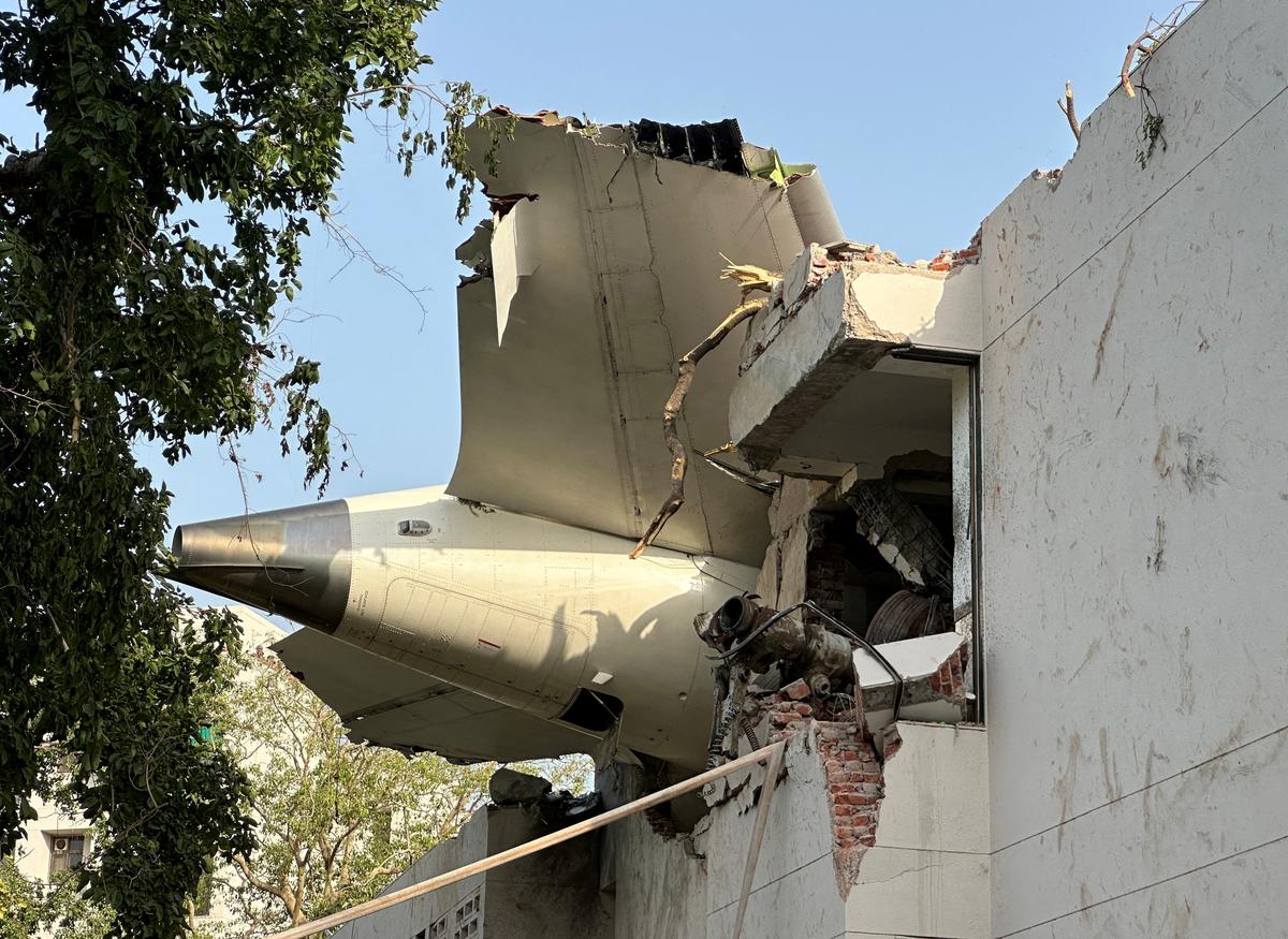 Indian pilots demand further probe of Air India crash