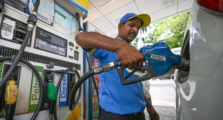 Oil prices surge after US strikes on Iran escalate tensions