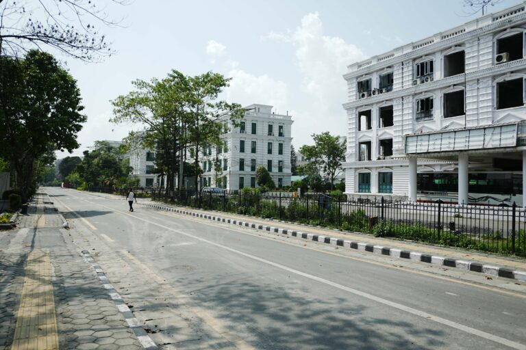 Two-day weekend leaves Singha Durbar quiet on Sunday [Photo Feature]
