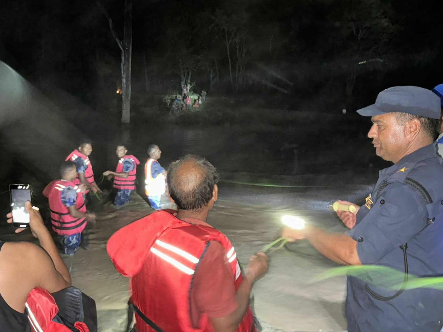 APF rescues 20 people stranded in floods
