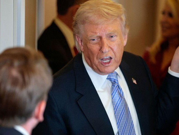 “US did ceasefire as favour to Pak,” says Trump, reiterates mediation claims