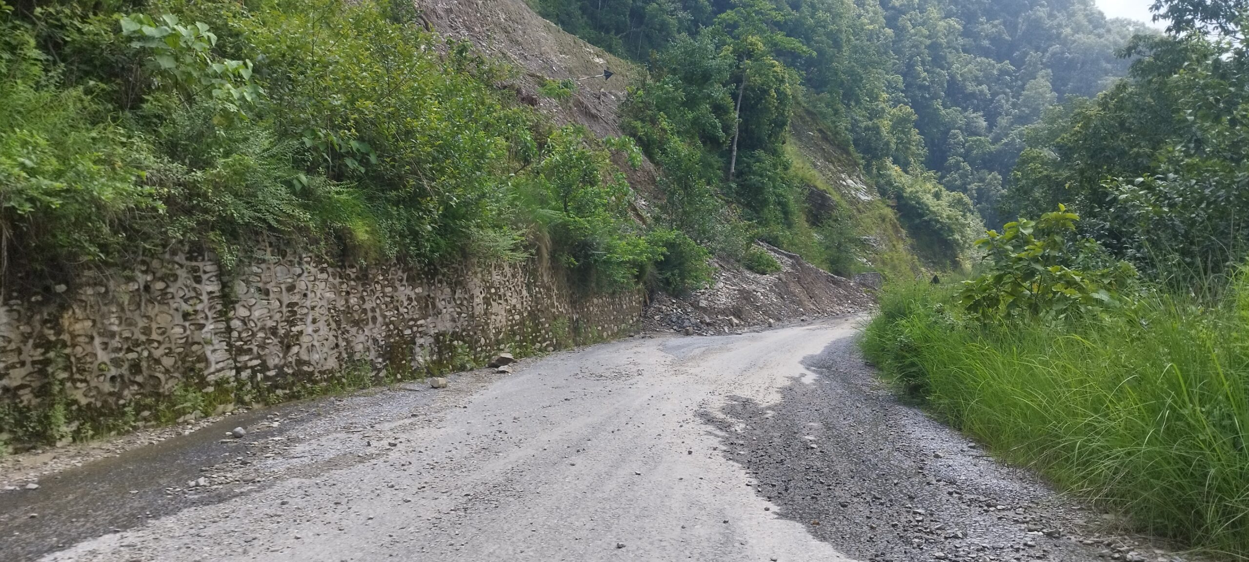 Local authority closes Besisahar-Chame roadway at night