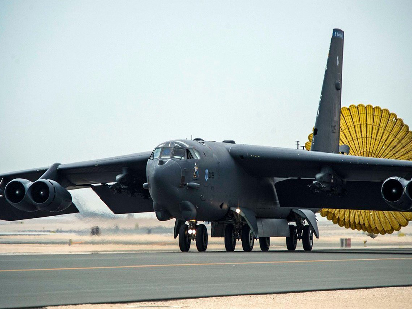 Eight killed in US Air Force B-52 bomber crash in California