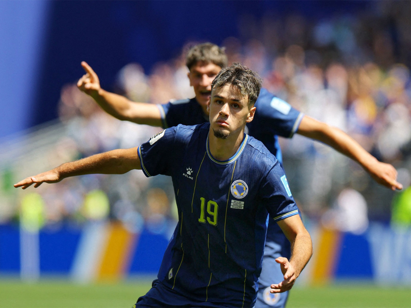 Bosnia and Herzegovina beat Qatar 3-1 to boost knockout hopes