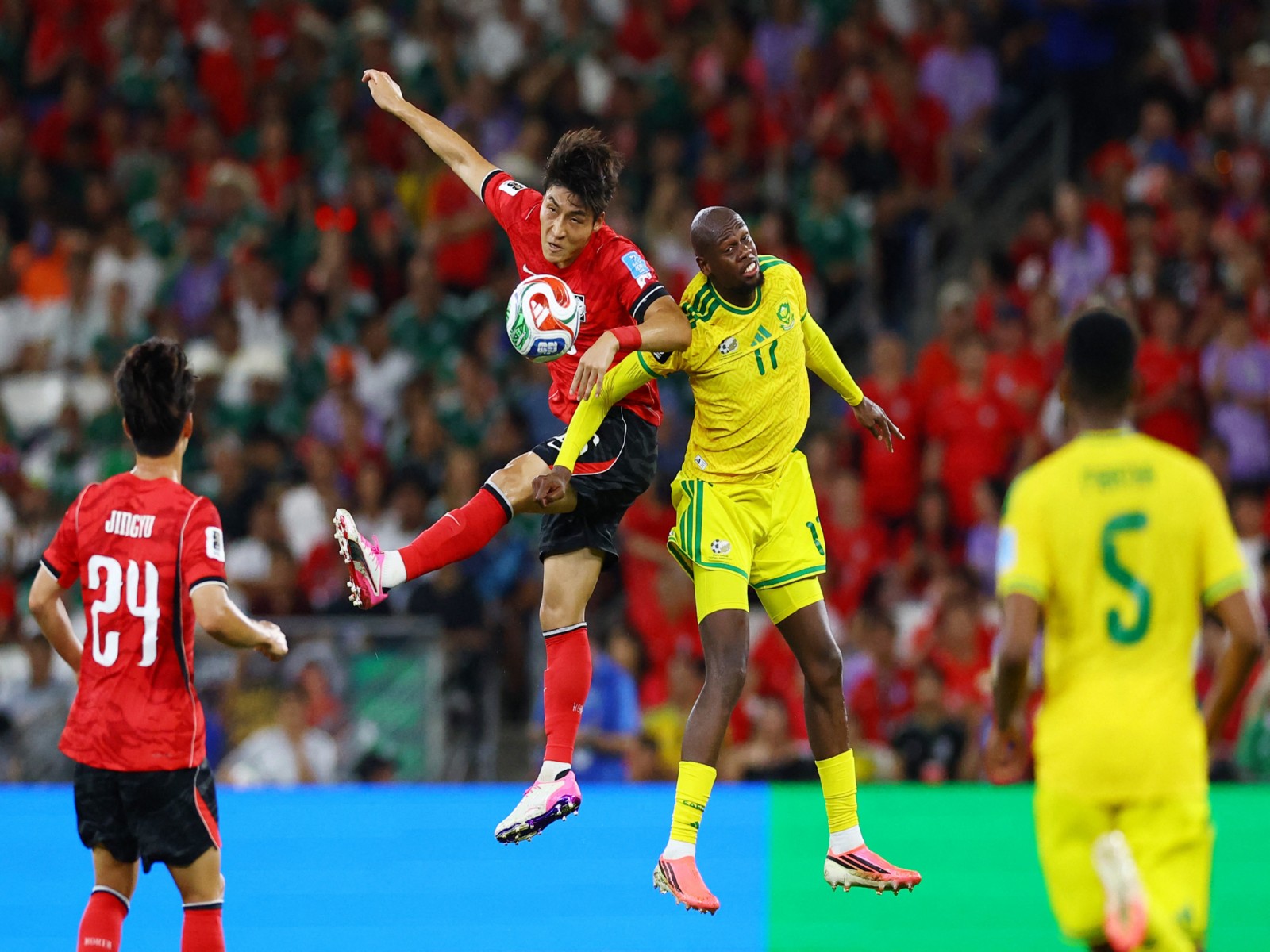 South Africa beat South Korea 1-0 to reach knockout stage for first time