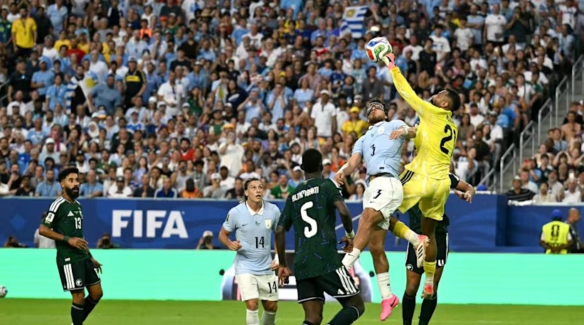Late Araujo equalizer rescues 1-1 draw for Uruguay against Saudi Arabia
