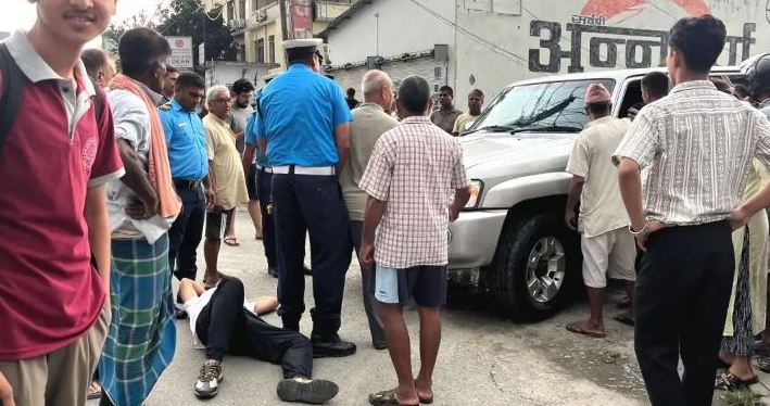 Locals lie on road to stop minister’s vehicle over poor road conditions