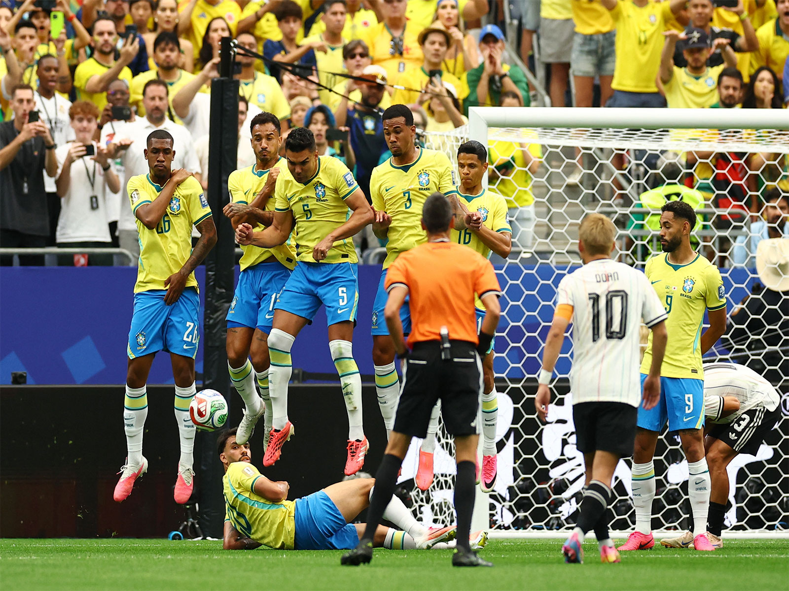 Martinelli’s 95th-minute stunner rescues Brazil, shocks Japan in thriller