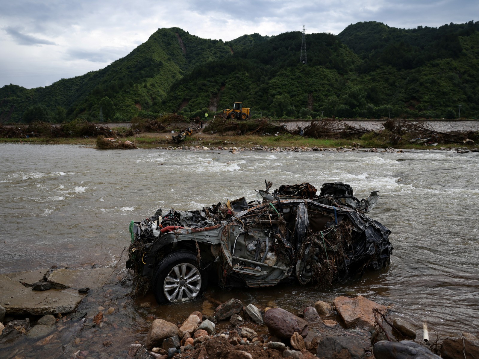China: Nearly 40,000 people evacuated amid heavy rains in Guangdong