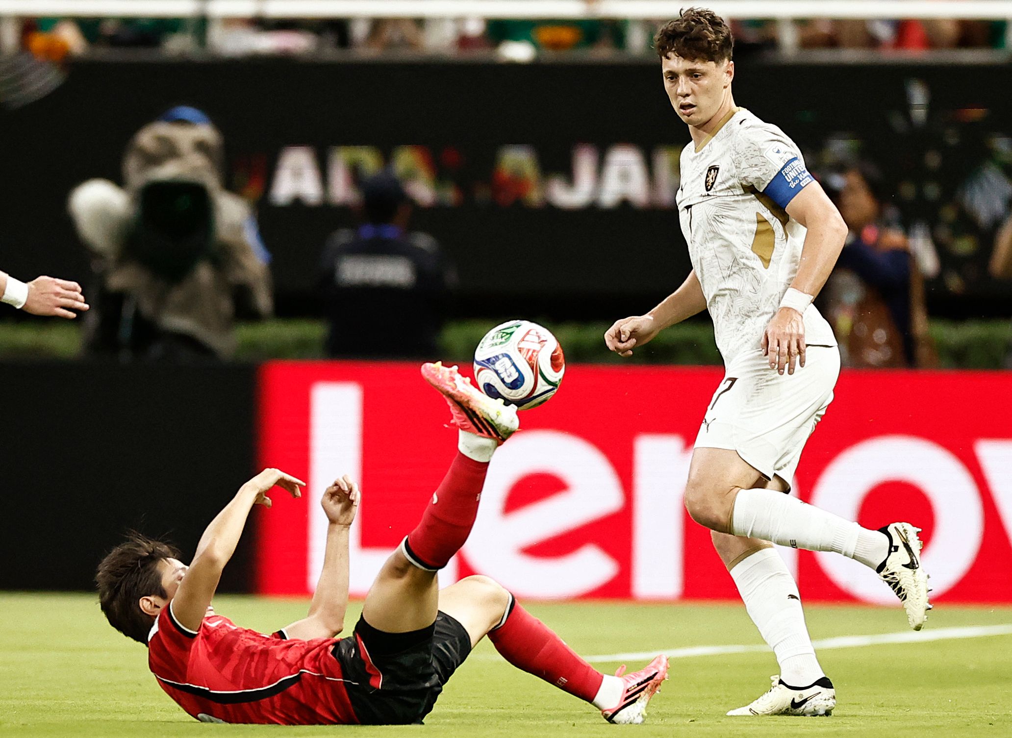 South Korea rally past Czechia for winning start at World Cup