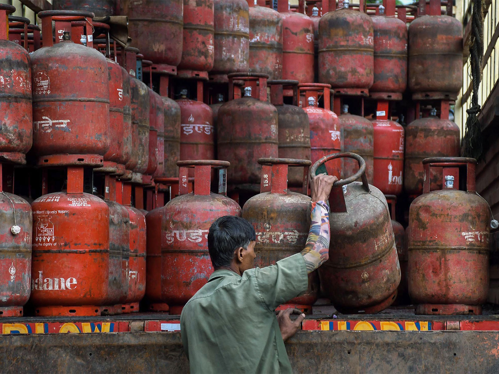 India Domestic LPG cylinder price increased by Rs 29, new rates effective from June 7