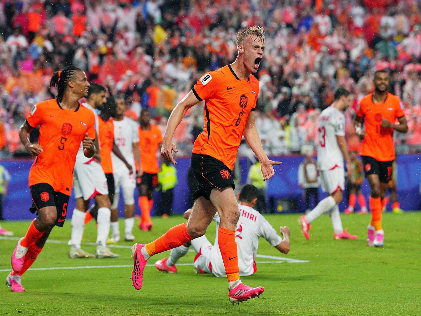 Netherlands beat Tunisia 3-1 to top Group F