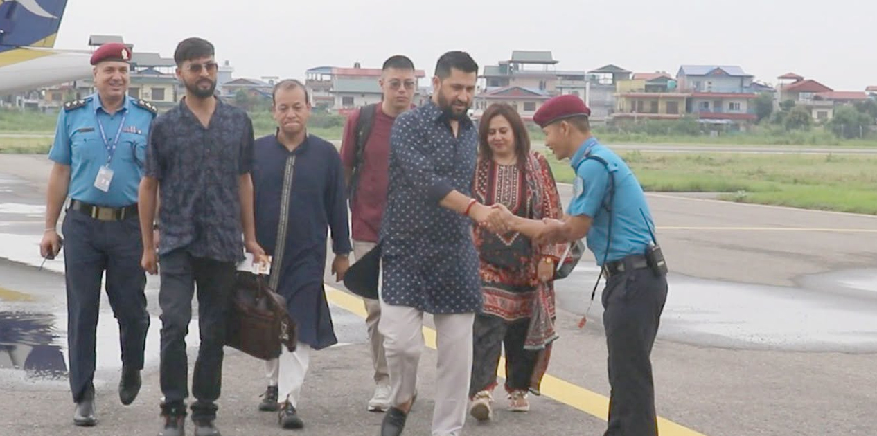 RSP Chair Lamichhane reaches Chitwan for general convention
