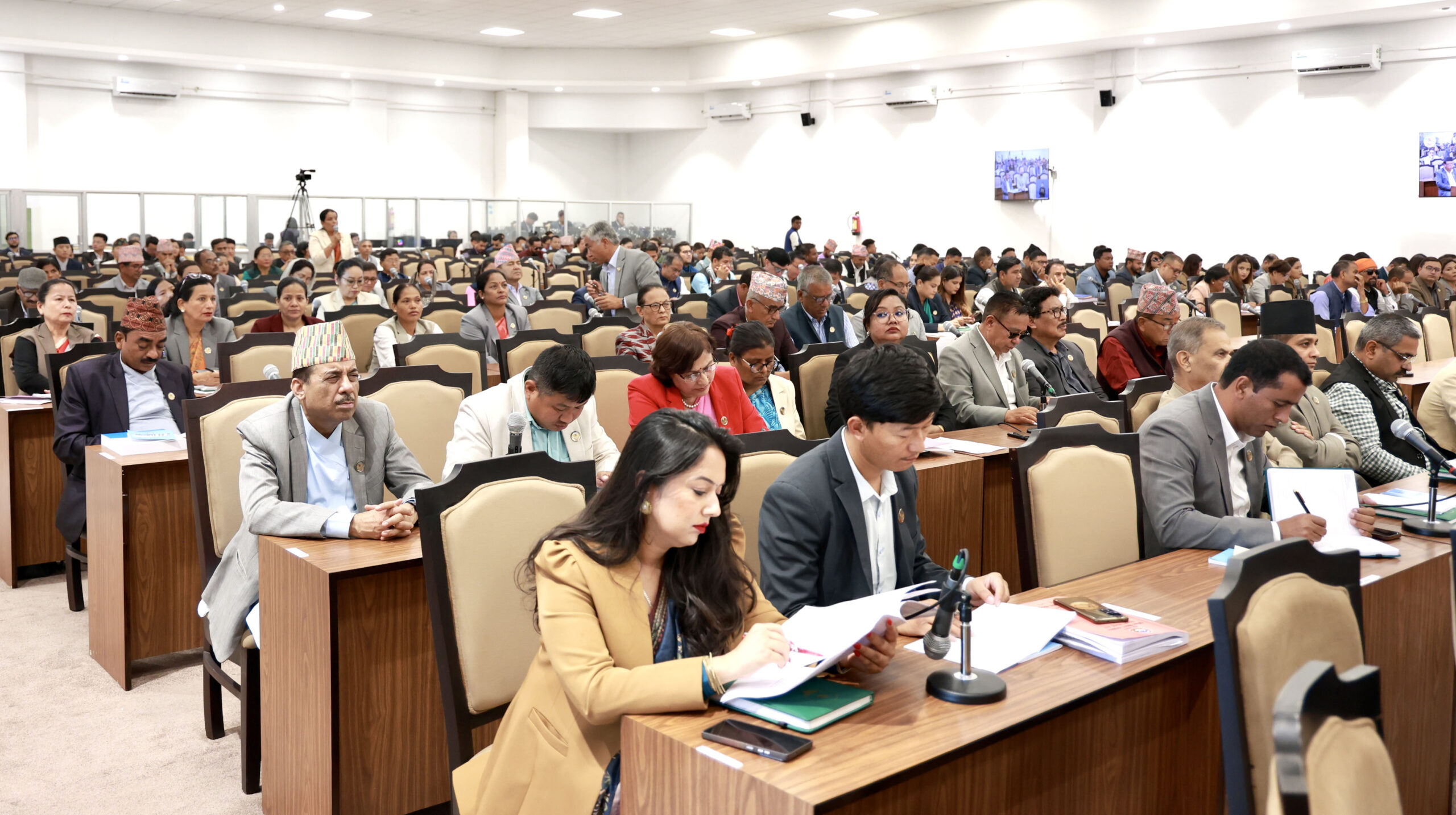 Lawmakers urge govt. to be sensitive on border issues, bilateral relations