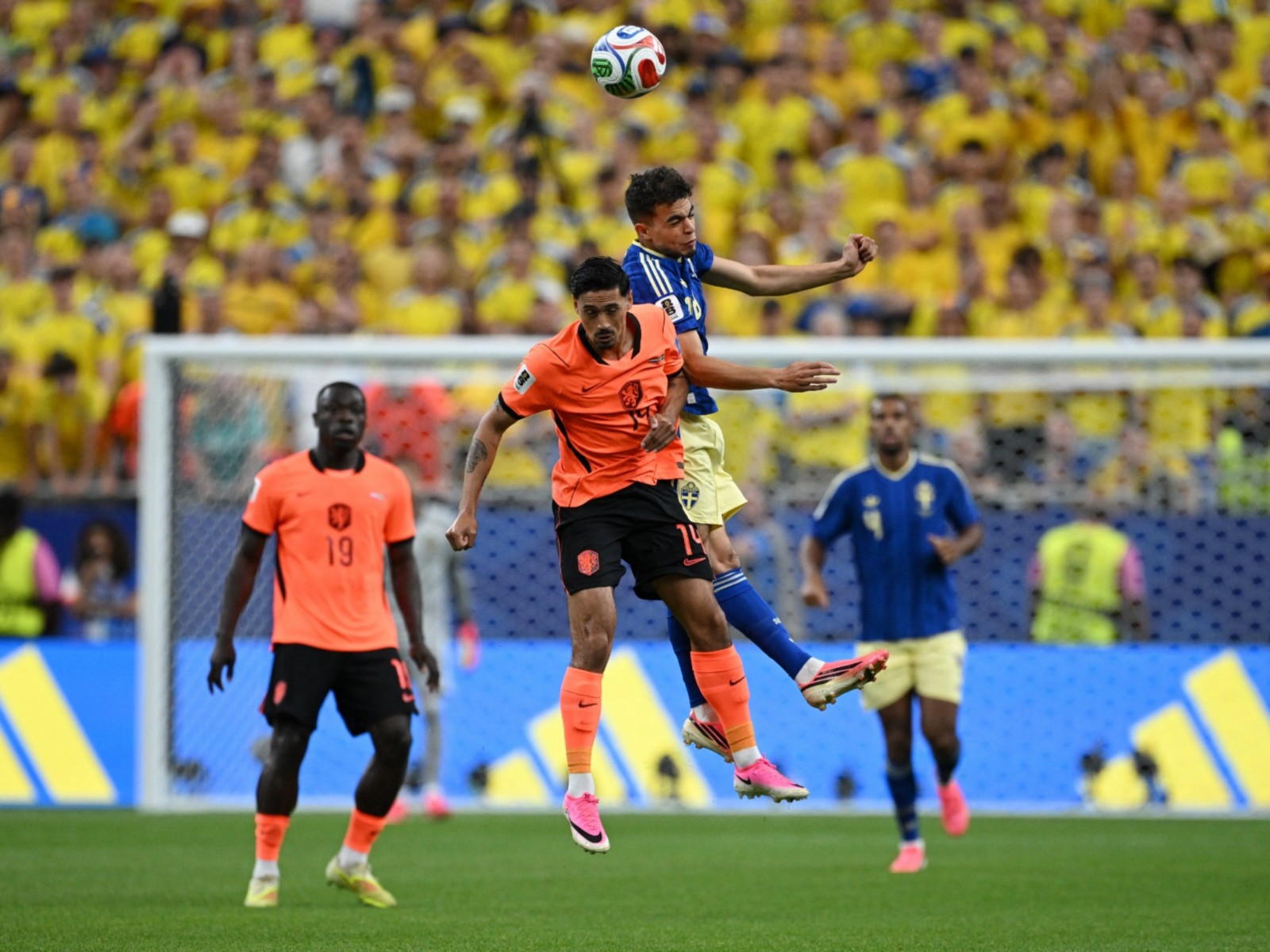 Brobbey, Gakpo score braces as Netherlands rout Sweden 5-1