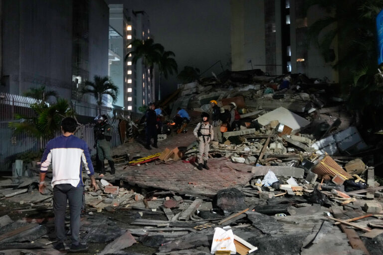 Powerful quakes kill dozens and injure hundreds in Venezuela