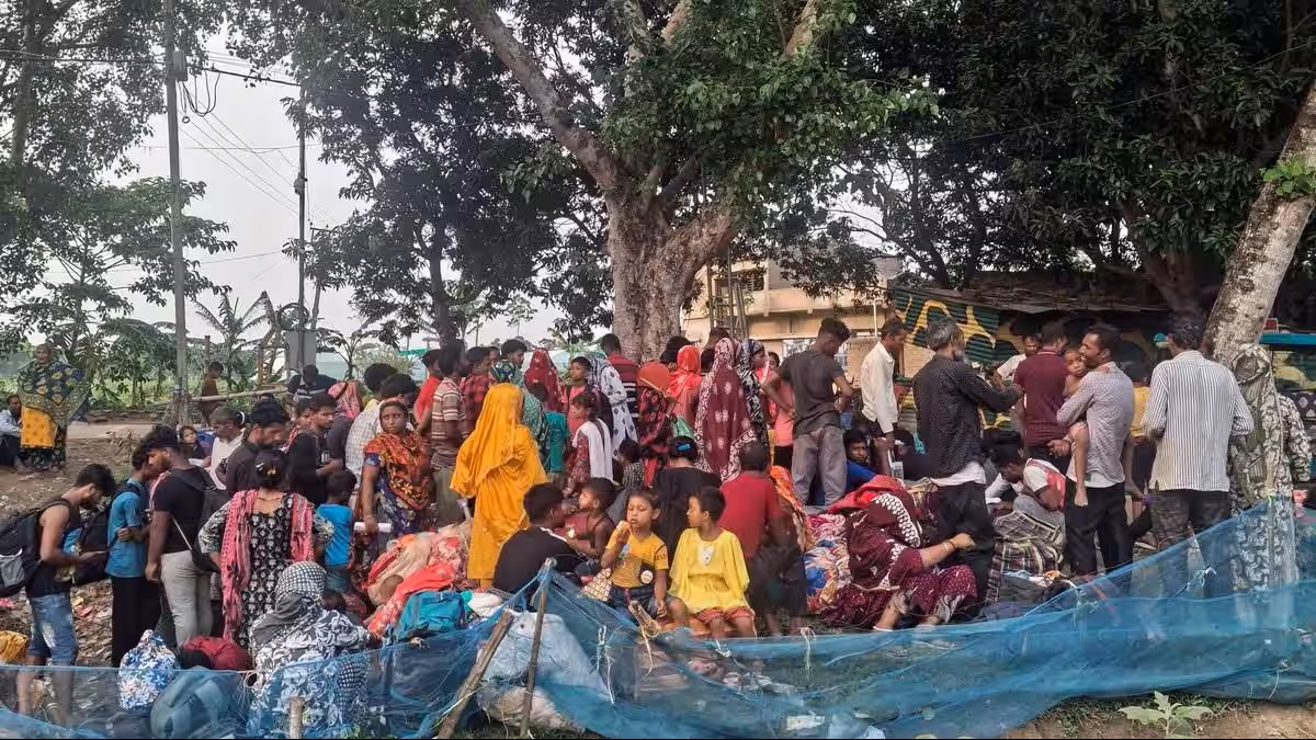 India detains and deports 5,000 Bangladeshis
