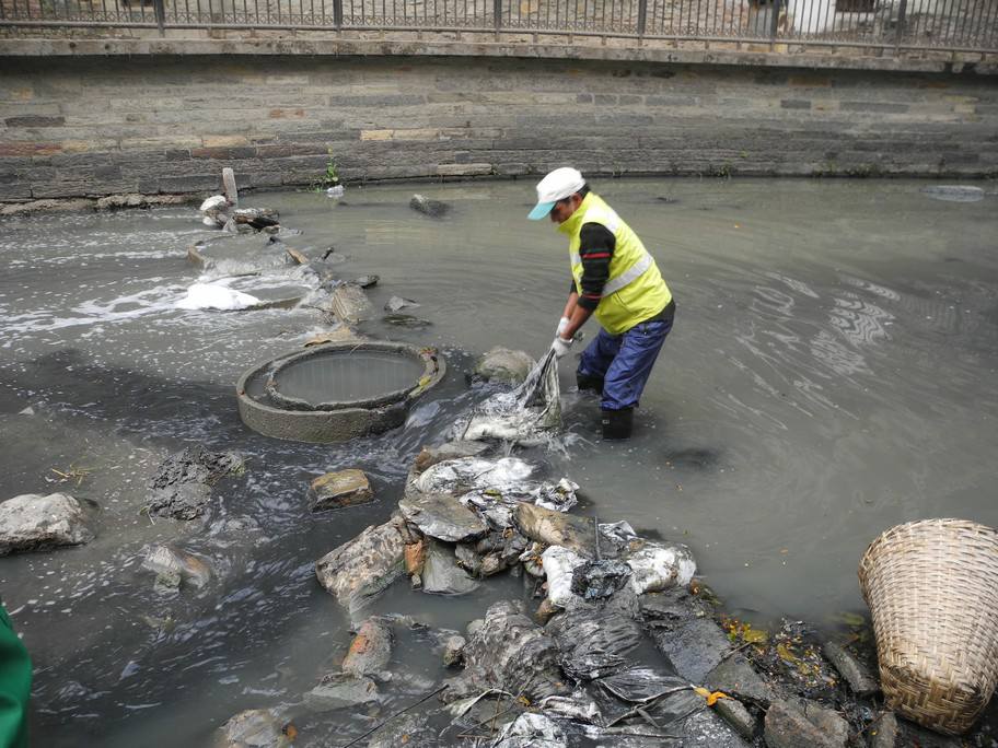 Bagmati clean-up campaign removes 3.5 metric tons of waste in 688th week