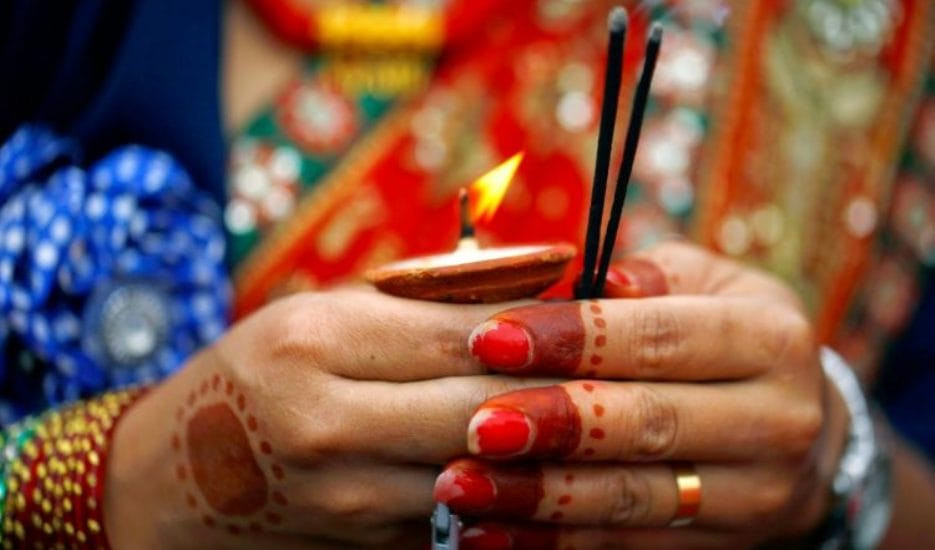 Devotees flock to Shiva temples in Hetauda on second Monday of Shrawan