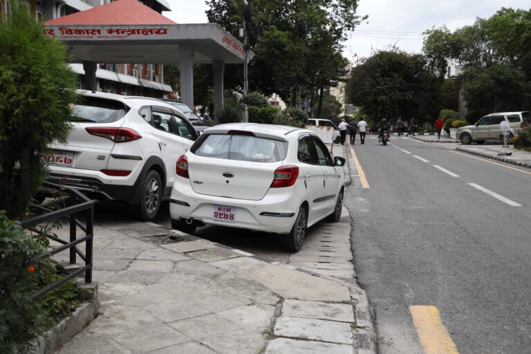 Law enforcement fails inside Singha Durbar [Photo Feature]