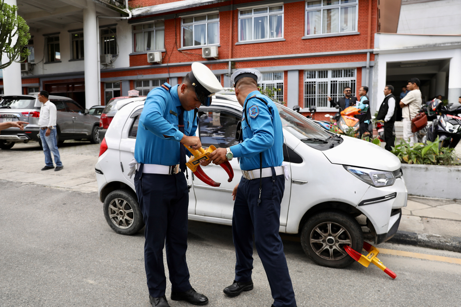 Wheel locks enforced in Singha Durbar after public criticism [Photo Feature]