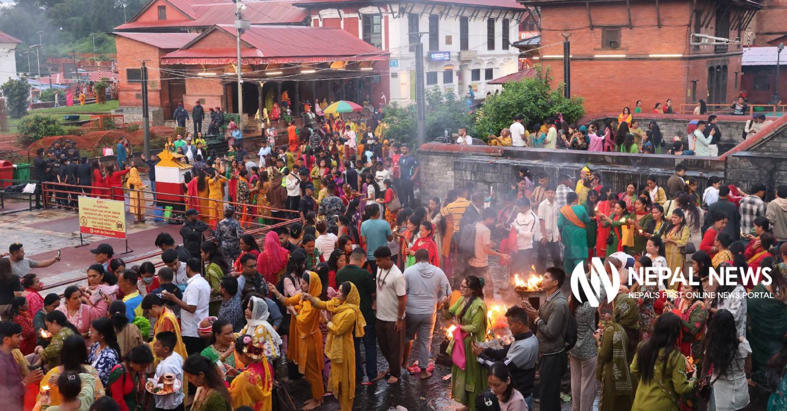 Crowds of devotees gather at Pashupatinath on first Monday of Shrawan (Photo Feature)