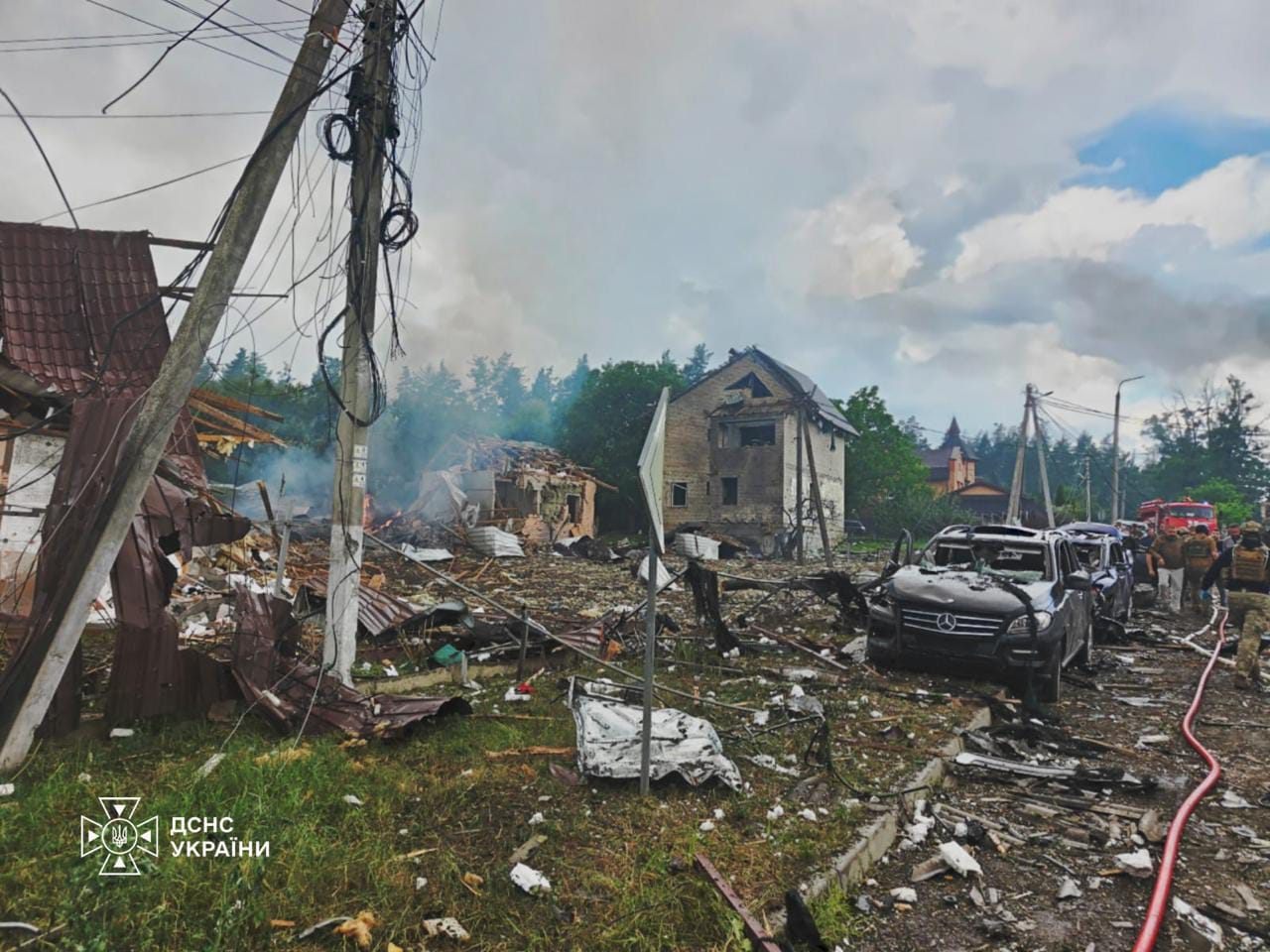 15 killed as Russian missiles and bombs strike Ukraine